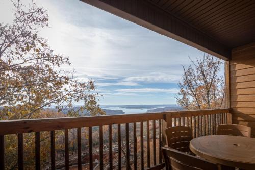 Indian Point Resort | Discover The Lodges at Table Rock: Family-Friendly Retreat