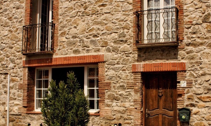 Le Vivier House | Unforgettable Stay at le Barry: Pet-Friendly & Spa Amenities