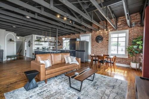 Muenster Apartment | Discover The Loft at 113 - Ideal for Family Getaways