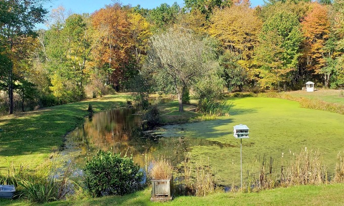 Tillson Apartment | Idyllic Getaway at Blue Heron Watch with Lake Views