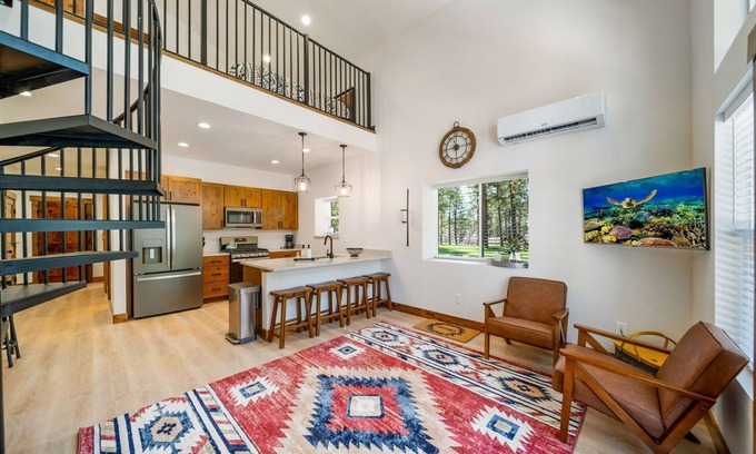 Bayfield House | Discover The Loft at Golden Meadows Farm - Perfectly Located