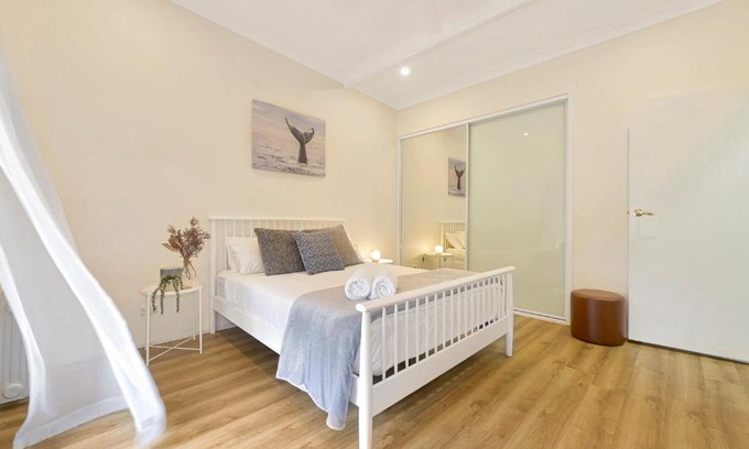 Scotts Head Apartment | Oceanfront Retreat at The Loft: Rated 8.9/10 by Guests