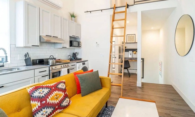 Olde Towne East Apartment | Experience Comfort at The Loft @ Columbus Center 3