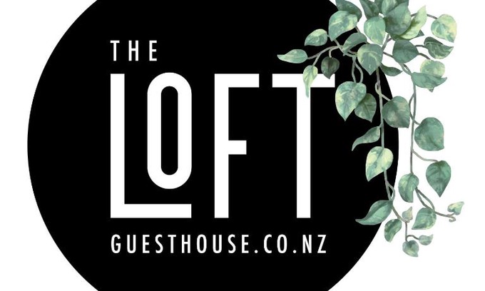 Onerahi House | Cozy Harbourside Oasis at The Loft Guesthouse - 4 Star Stay
