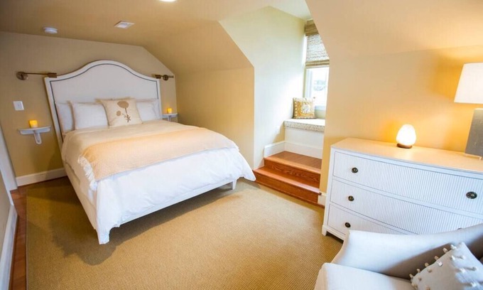 Washington Apartment | Discover The Loft: A 10/10 Family-Friendly Retreat