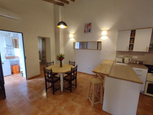 Pinoso Apartment | Pet-Friendly Escape at The Loft Pinoso – Guest Rated 9.7
