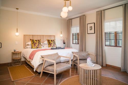 Dullstroom Apartment | Exceptional Family Stays at The Lofts @ Maple Square