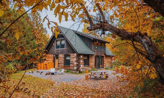 Upper Jay Cabin | Experience The Log Cabin at Warner's Camp: Hot Tub & Sauna