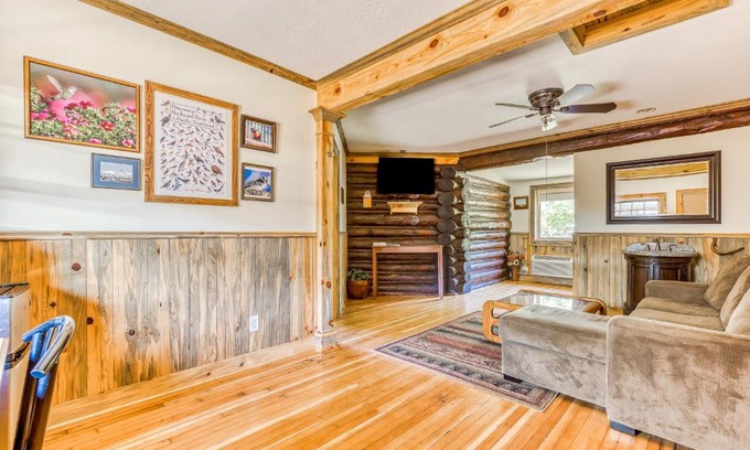 White Salmon House | Discover The Logs Birds Paradise: Pet & Child Friendly Stay