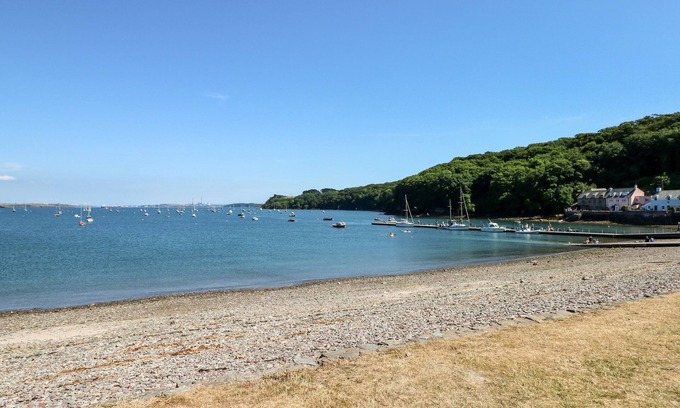 St Brides Cottage | Experience The Long Barn: Guest Rated 10/10 & Pet Friendly