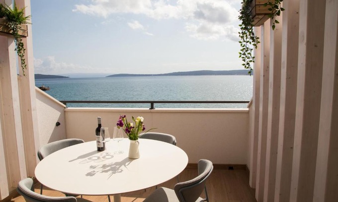 Kastel Novi Apartment | Oceanfront Retreat: THE LOOK Apartment with 9.9/10 Rating
