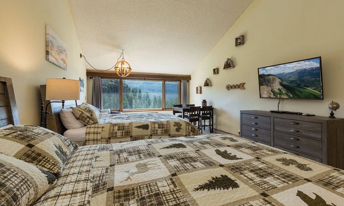 Purgatory Condo | High Ceilings Lodge #406: Ski, Golf & Relax by the Pool