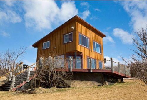 Homer Ski Chalet | Experience The Lookout: Breathtaking Alaska Views Await
