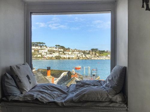 Polruan House | Family-Friendly Escape at The Lookout Hotel