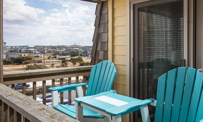 Kill Devil Hills Condo | Unforgettable Stay at The Lookout @ Golden Strand, OBX