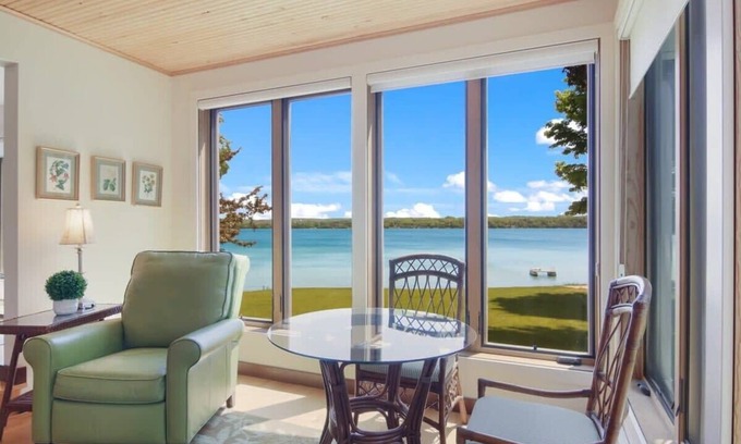Leland House | Guest Rated: 9.8 at The Lookout on Lake Leelanau