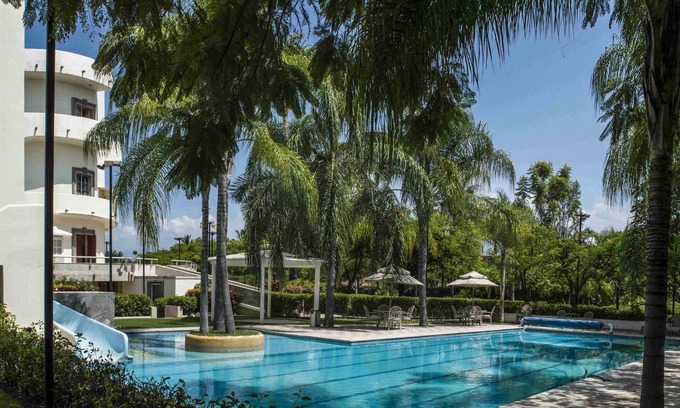 Cocoyoc Hotel | Experience The Lorian Club: Pool, Spa & Top Guest Ratings!