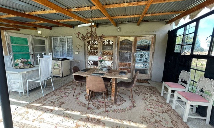 Paul Roux House | Discover The Love Story Guest House with Family-Friendly Amenities