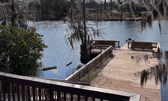 Sterlington Cottage | Idyllic Lake View Retreat at The Lucky Duck Fishing Camp