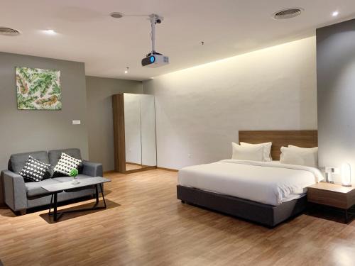 Taman Bukit Pantai Apartment | Comfortable Stay at The Luxmi - Bangsar Trade Centre