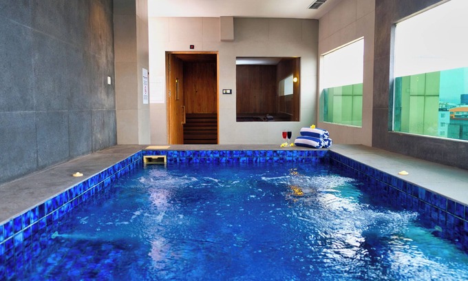 West Cirebon Hotel | Discover The Luxton Cirebon Hotel & Convention: 4-Star Getaway