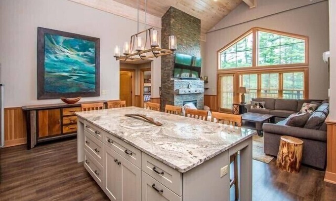 North Conway Condo | Experience Kearsarge Brook Ski-in/Ski-out Condo Bliss