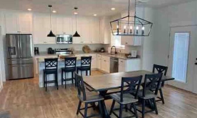 Lyman House | Inviting Lyman House: Guest Rated 9.6 with Family Amenities