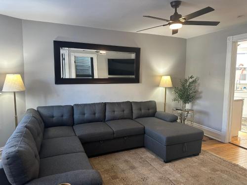 North Center Apartment | Inviting NorthCenter Chicago Greystone Unit for Families
