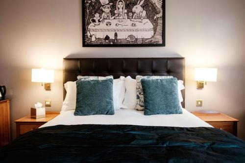 Waterloo Hotel | Experience The Mad Hatter Hotel with Pet-Friendly Amenities