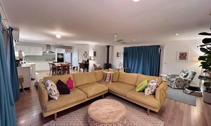 Venus Bay House | Beachside Haven: The Magic Beach Cottage with Unique Amenities