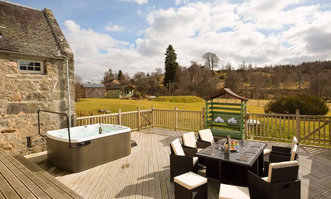 Nethy Bridge Cottage | Relax at The Maltings: Hot Tub Highland Lodge Retreat