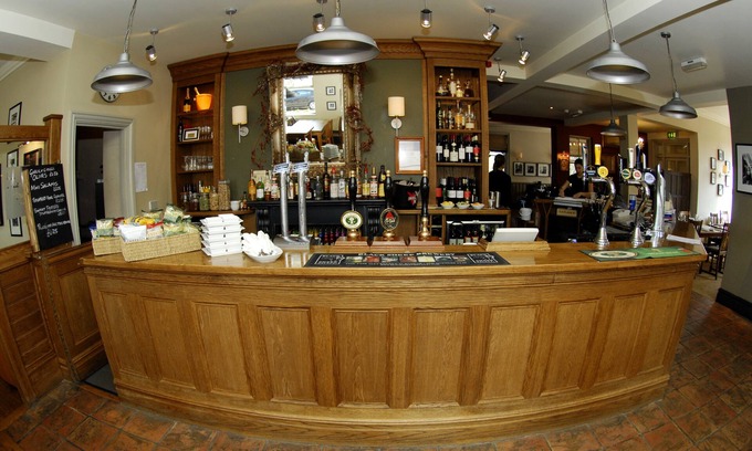 Quorndon Bed & Breakfast | Elegant Stay at The Manor House: Guest Rated 9.8/10