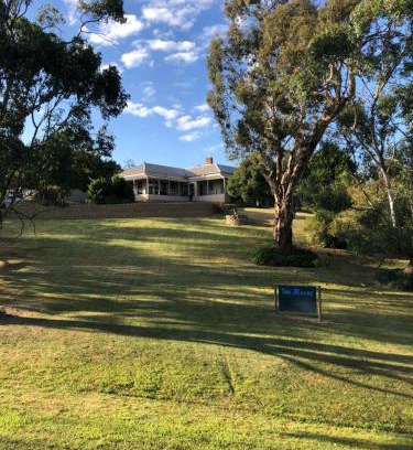 Omeo Bed & Breakfast | The Manse Omeo