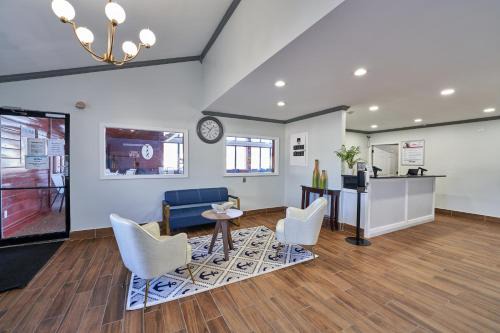 West Yarmouth Hotel | Discover The Mariner Resort Cape Cod: Oceanfront Escape