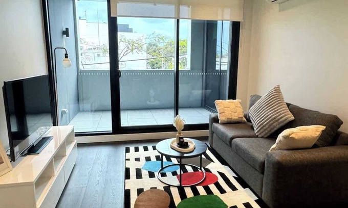 West Melbourne Apartment | The Marker - Absolute Beauty in CBD with parking