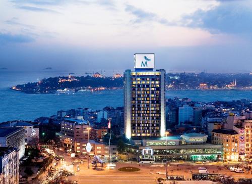 Gumussuyu Mahallesi Hotel | Experience The Marmara Taksim: Pet-Friendly & Oceanfront Retreat