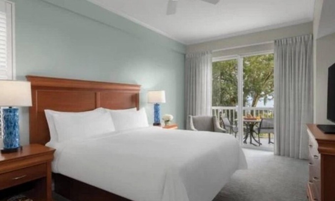 Palmetto Dunes Villa | Relax at The Marriott Harbor Point: Family-Friendly Retreat