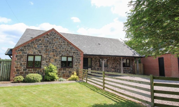 Welshpool House | Experience The Marshes: 4-Star Family-Friendly Retreat