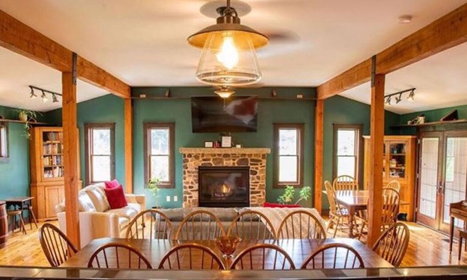 Rockbridge Baths House | Experience The Maury River House: Guest Rated 10/10 Escape