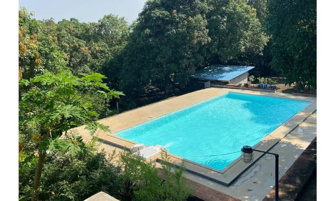 Prabhadevi House | Relaxing 2 BHK Cottage with Pool and Ocean View