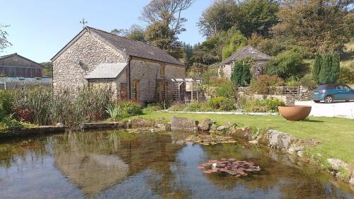 Yelverton House | Discover The Meeting House: Guest Rated 9.5/10 Stay