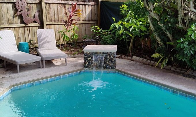 June Park House | Relax at The Mermaid Jungle House with Private Heated Pool