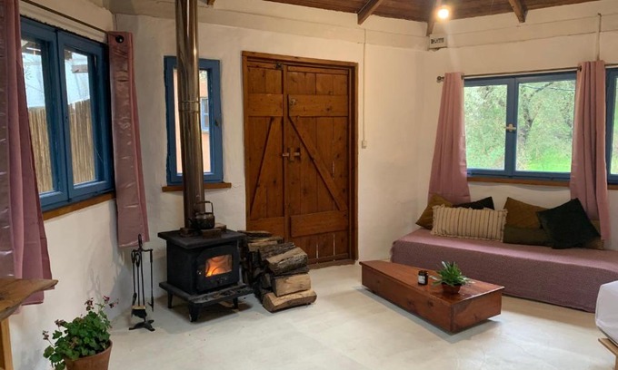 Kfar Hoshen House | Experience the Meshushe: Pet-Friendly with Hot Tub Access