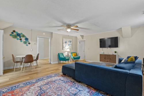 Columbia House | Convenient Mid-Century Hub with Family & Pet-Friendly Perks