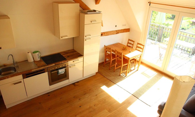 Deggenhausertal Apartment | Spacious Middle Apartment with Balcony and Family-Friendly Amenities