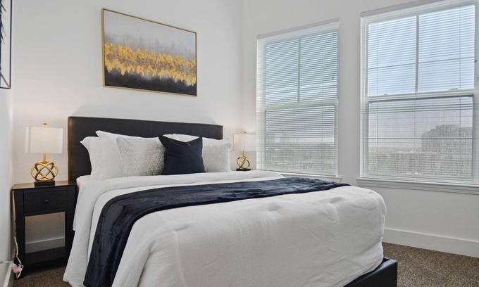 Castleberry Hill Apartment | THE MIDKNIGHT CHATEAU