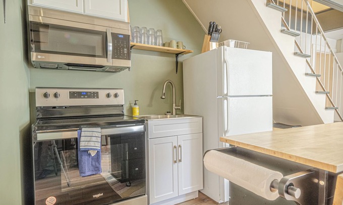 Columbus House | The Midtown Cozy Nook - Near Fort Moore