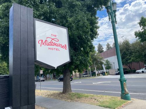 Central Sacramento Hotel | Cozy Midtowner Hotel with Ocean View & Pool Access