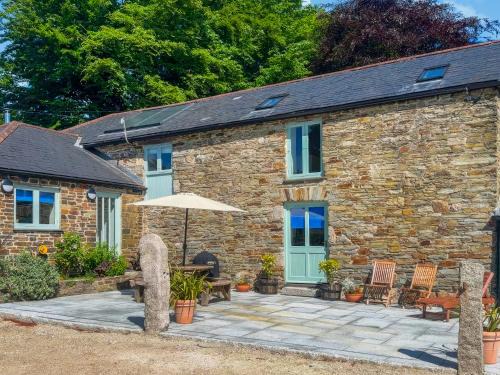 Mount House | Pet-Friendly Haven: The Mill House, 5-Star Rated Retreat