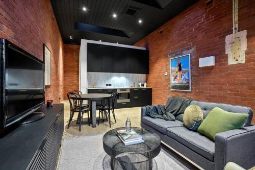 Geelong West House | Unforgettable Stays at The Milliner on Elizabeth